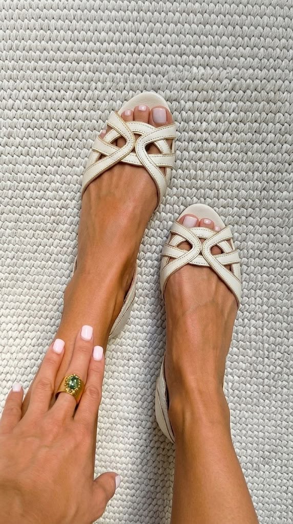 BELLA ORTHOPEDIC SANDALS